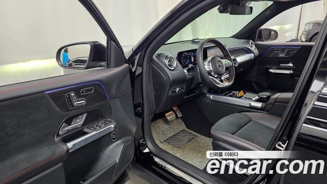 Mercedes-Benz GLB-Class 2023 — ფოტო 8/20