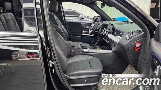 Mercedes-Benz GLB-Class 2023 — ფოტო 10/20