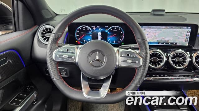 Mercedes-Benz GLB-Class 2023 — ფოტო 12/20