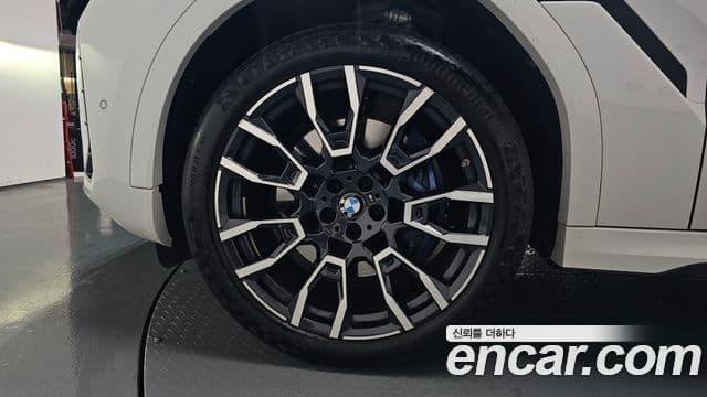 BMW X6 2024 — Photo 32/35