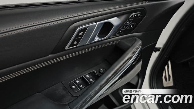 BMW X6 2024 — Photo 27/35
