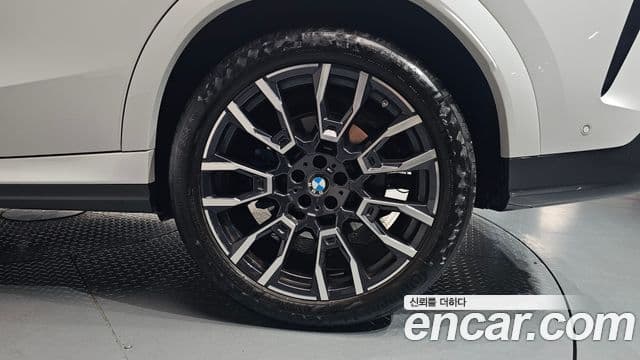 BMW X6 2024 — Photo 16/35