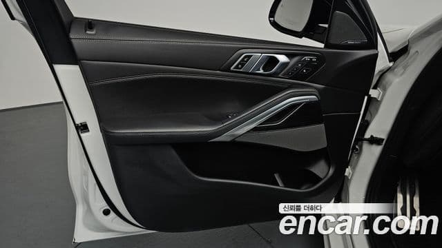 BMW X6 2024 — Photo 9/35