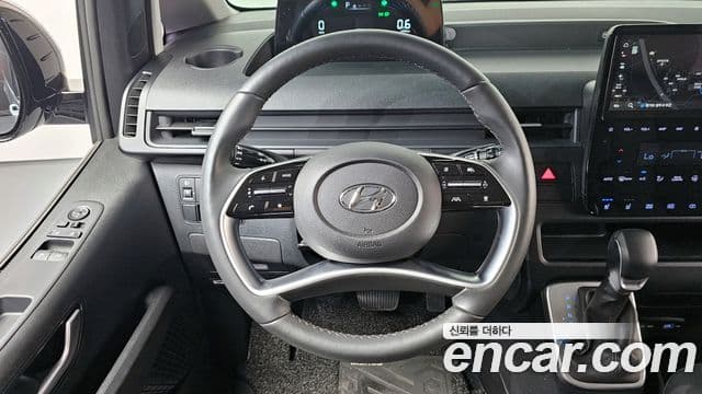 Hyundai Staria 2024 — Фото 12/20