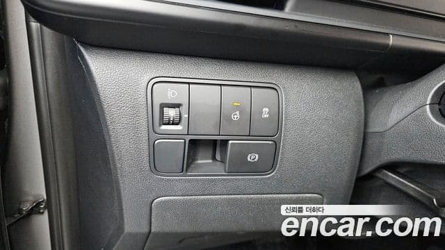 Hyundai Staria 2024 — Фото 16/20