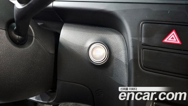 Hyundai Staria 2024 — Фото 18/20