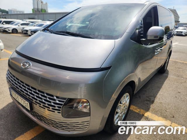 Hyundai Staria 2023 — ფოტო 3/20