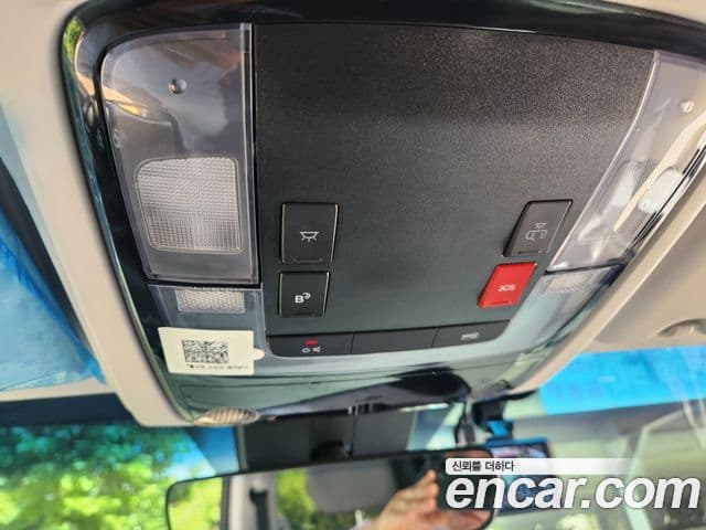 Hyundai Staria 2023 — ფოტო 16/20