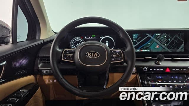 Kia Carnival 2021 — Фото 13/20