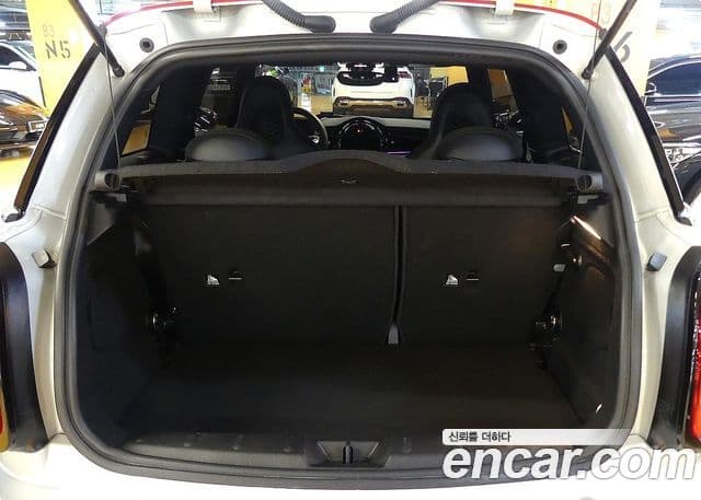 Mini Cooper S 2022 — ფოტო 3/20