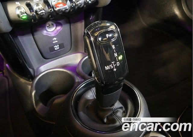 Mini Cooper S 2022 — ფოტო 7/20