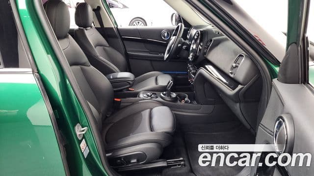 Mini Cooper D Countryman 2022 — ფოტო 10/20
