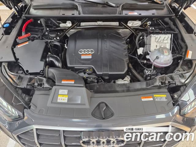 Audi Q5 2023 — ფოტო 5/20