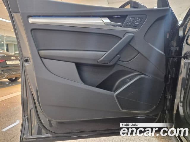 Audi Q5 2023 — ფოტო 10/20