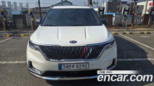 Kia Carnival 2020 — ფოტო 2/14