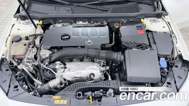 Mercedes-Benz A-Class 2021 — ფოტო 5/20