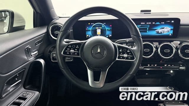 Mercedes-Benz A-Class 2021 — ფოტო 18/20