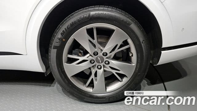 Genesis GV70 2022 — Photo 23/34