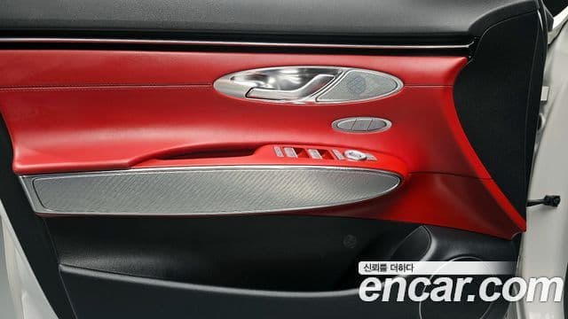 Genesis GV70 2022 — Photo 11/34