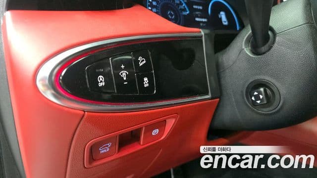 Genesis GV70 2022 — Photo 29/34