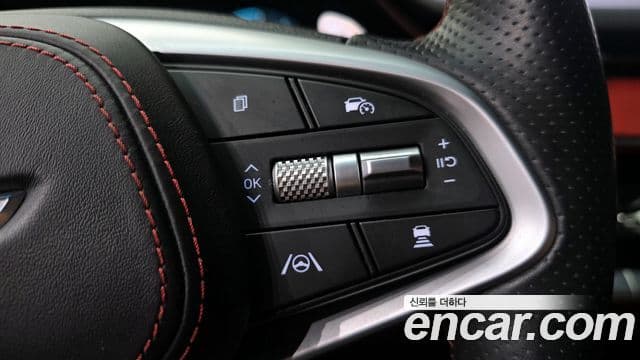 Genesis GV70 2022 — Photo 14/34