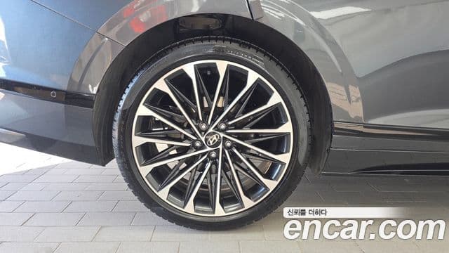Hyundai Grandeur 2024 — ფოტო 5/20