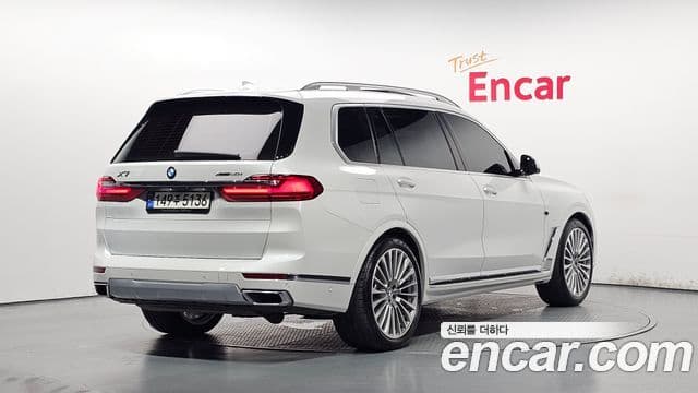 BMW X7 2021 — Photo 2/20