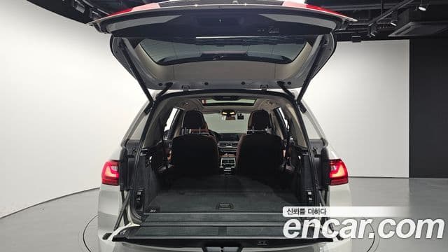 BMW X7 2021 — Photo 9/20