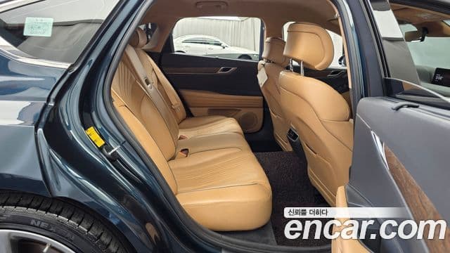 Genesis Electrified G80 2020 — Şəkil 12/20