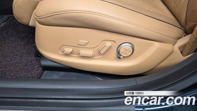 Genesis G80 2020 — Photo 18/38