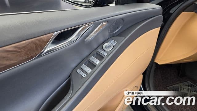 Genesis G80 2020 — Photo 15/38