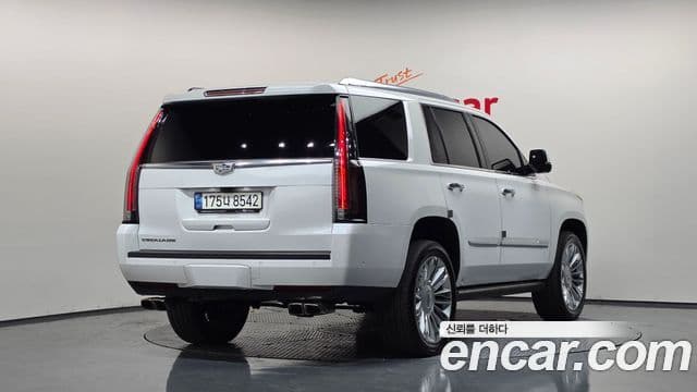 Cadillac Escalade 2020 — Şəkil 2/20