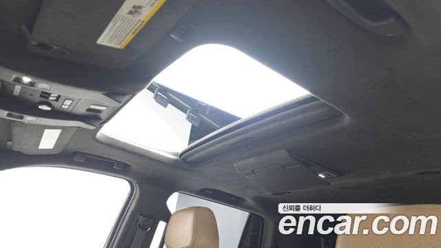 Cadillac Escalade 2020 — Şəkil 18/20
