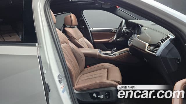 BMW X6 2022 — ფოტო 18/30