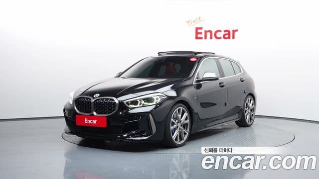 BMW 1 Series 2022 — ფოტო 1/20