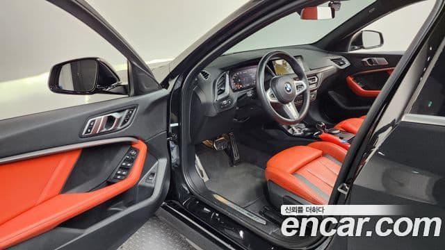 BMW 1 Series 2022 — ფოტო 10/20