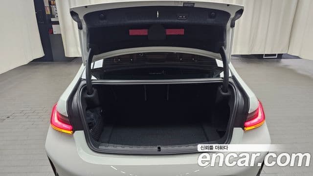 BMW 3 Series 2025 — Şəkil 18/20