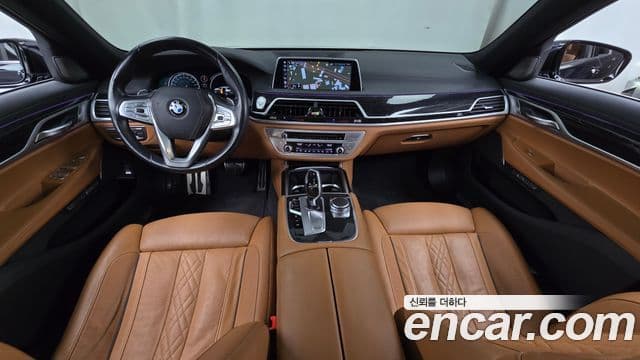 BMW 7 Series 2018 — ფოტო 13/20