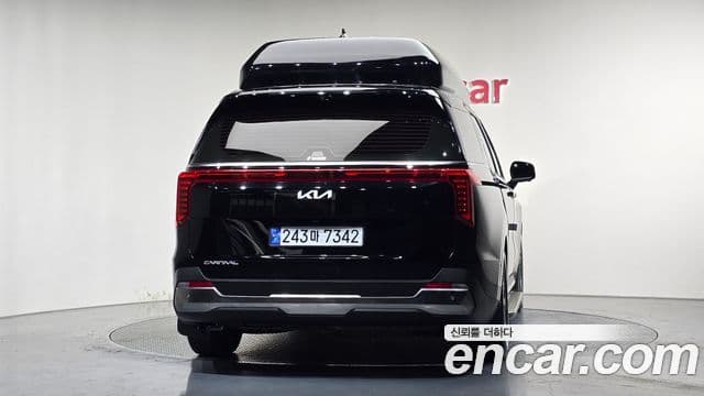 Kia Carnival 2024 — ფოტო 3/20