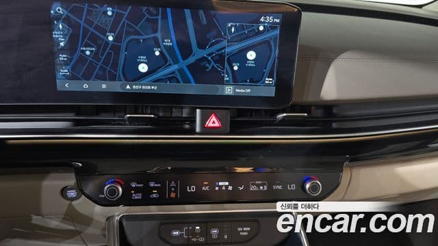 Kia Carnival 2024 — ფოტო 12/20
