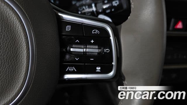Kia Carnival 2024 — ფოტო 15/20