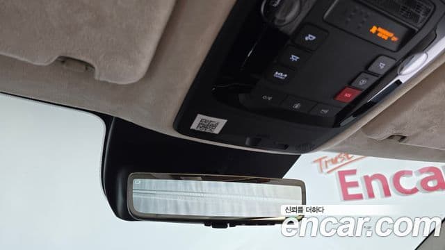 Kia Carnival 2024 — ფოტო 19/20