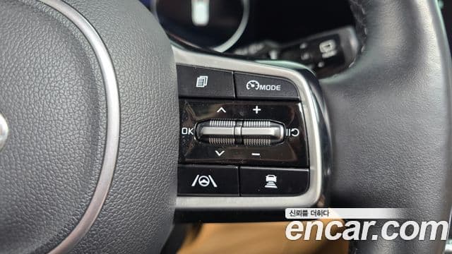 Kia Carnival 2020 — Şəkil 16/20