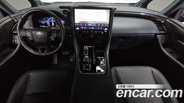 Toyota Alphard 2025 — ფოტო 7/20