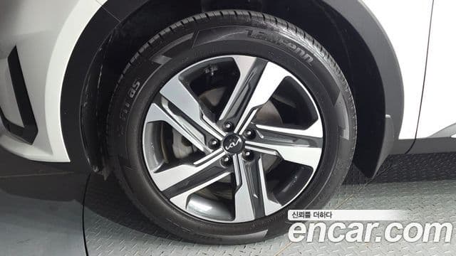Kia Sorento 2022 — Фото 5/20
