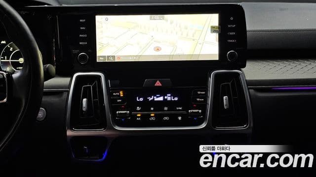 Kia Sorento 2023 — Фото 15/20