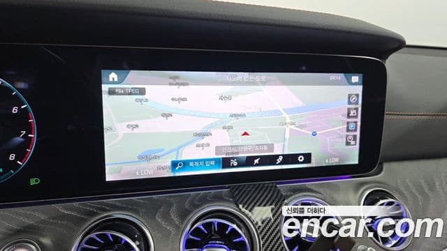 Mercedes-Benz E-Class 2021 — Фото 13/20