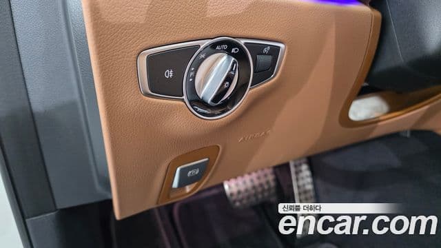 Mercedes-Benz E-Class 2021 — Фото 19/20
