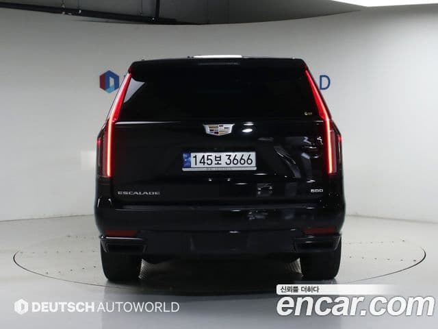 Cadillac Escalade 2023 — Фото 4/20