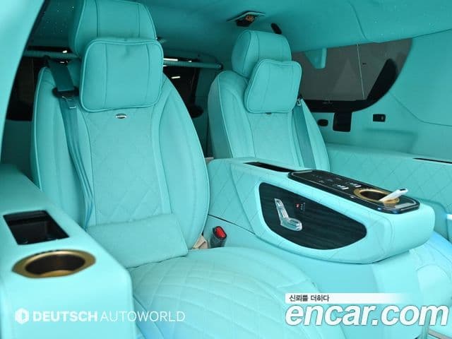 Cadillac Escalade 2023 — Фото 12/20